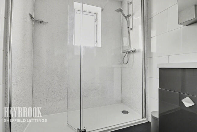 3 bed Semi-Detached to rent Image 4