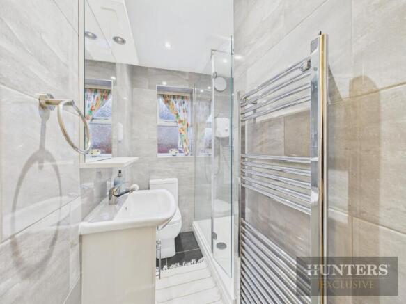 4 bed Detached for sale Image 12