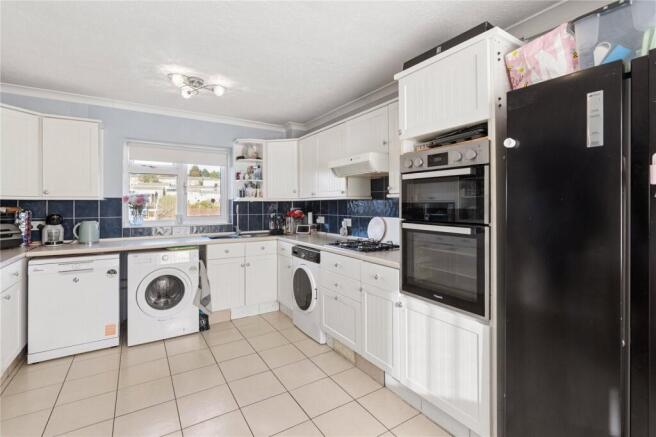 Berkshire Close, Chatham, Kent, ME5 photo 4