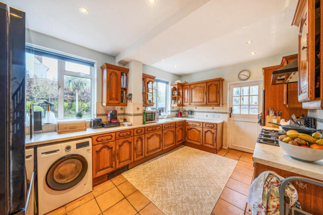 1429353-11-69b290...