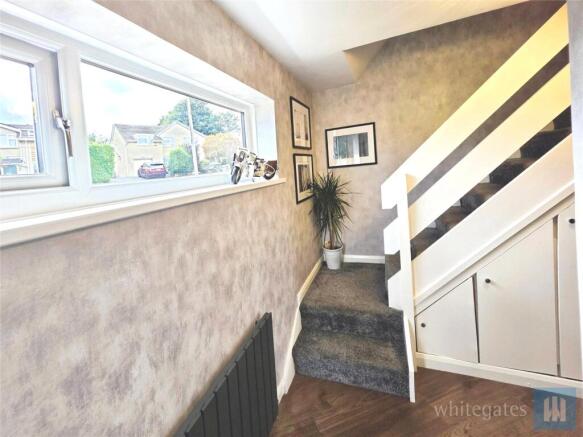 4 bed Detached for sale Image 9