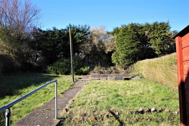 Lliedi Garden to rear