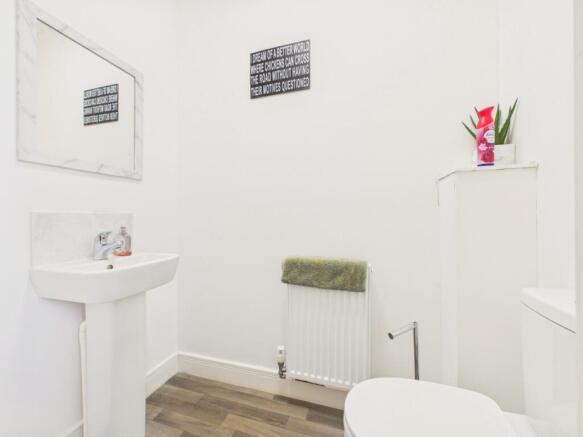 2 bed Semi-Detached for sale Image 7