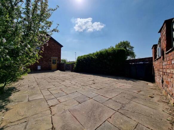 Courtyard Garden