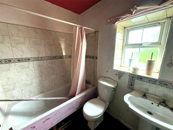 2 bed Terraced for sale Image 6