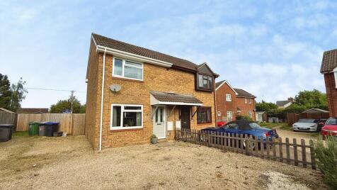 Shoreland Close, Westbury