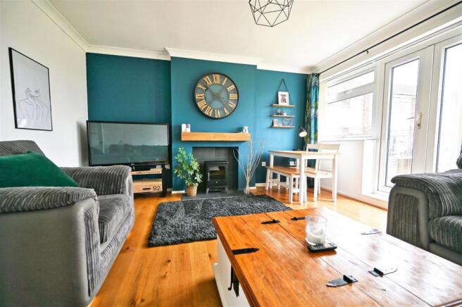 Lounge / Dining Room