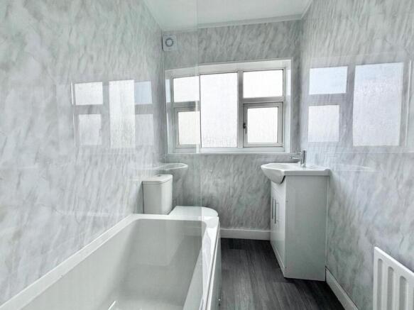 2 bed End of Terrace to rent Image 6
