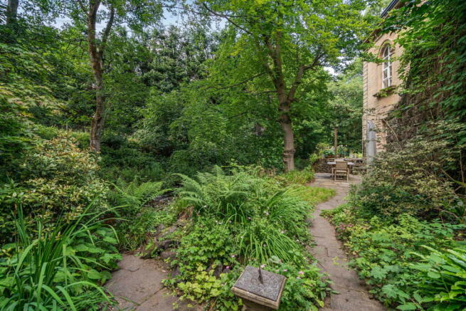 Photo 47