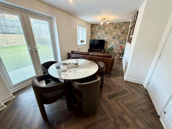 Open Plan Kitchen, Dining and Family Room
