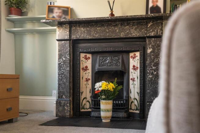 3 bed Terraced for sale Image 6