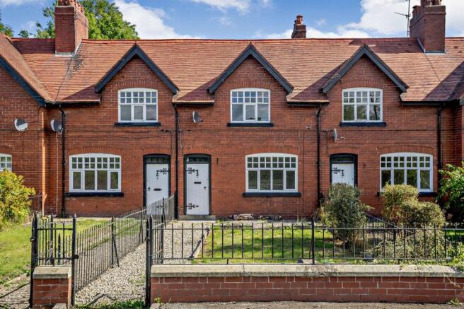 3 Red Houses