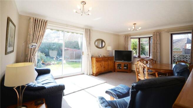 Family Room 01