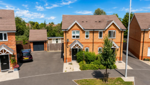 50, Blackberry Lane, Stratford-upon-avon CV37 7FH