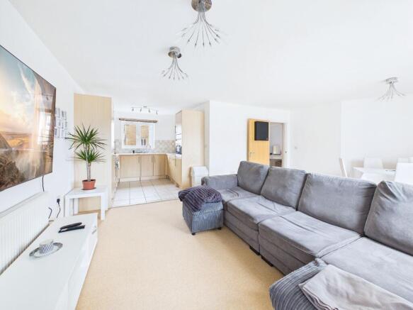 Flawn Way, Eynesbury, St. Neots photo 4