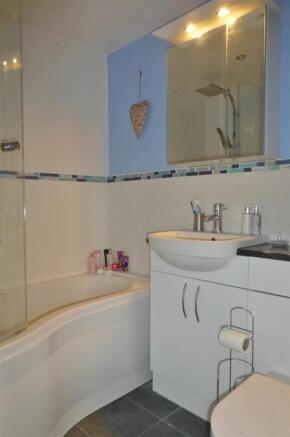 En-suite Bathroom