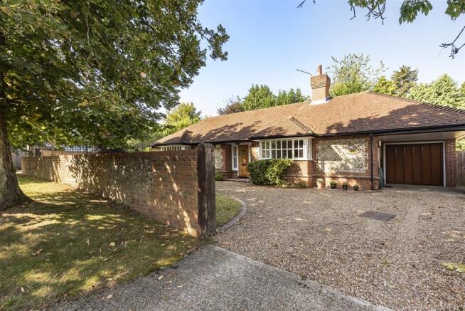 Garage & Driveway