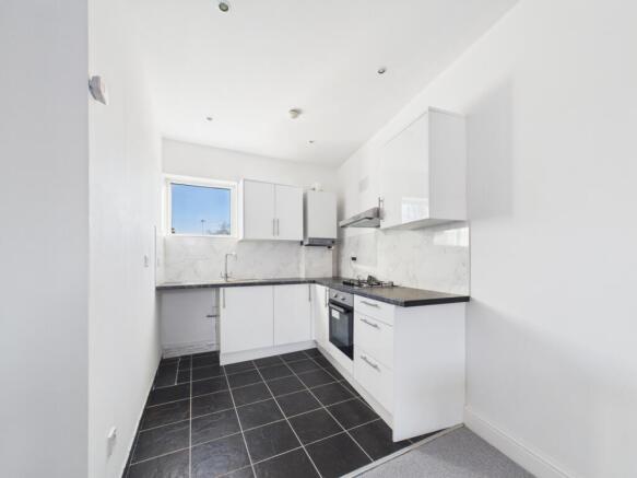 CAM03750G0-PR0083-STILL025