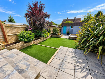 Oakapple Road, Southwick