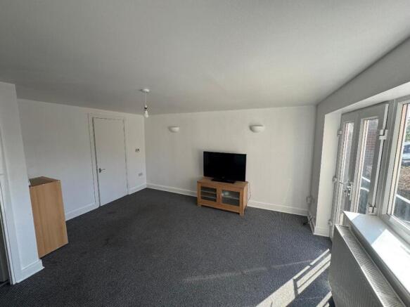 lounge1.jpeg