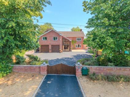 Station Road, Fladbury, WR10