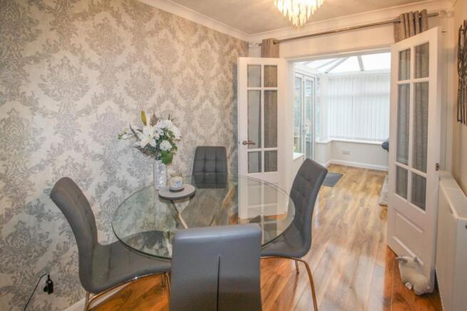 Lounge/Dining Room