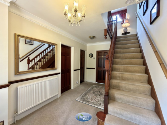 4 bed Detached Bungalow for sale Image 5