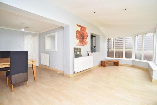4 bed Detached for sale Image 4