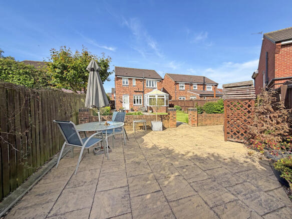 Meadowgate Drive, Hartlepool, TS26 0 photo 3