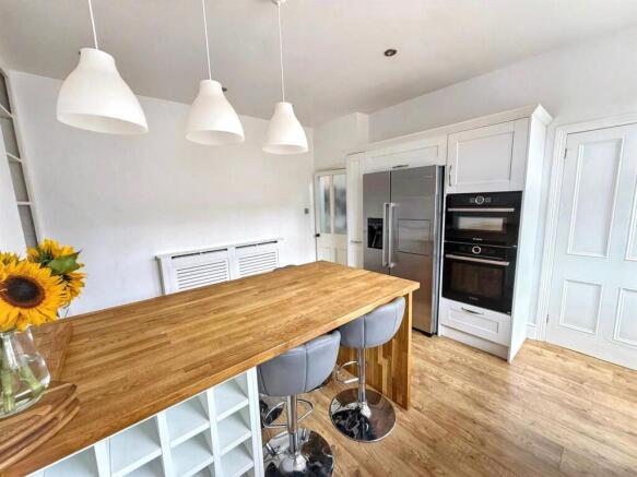 4 bed Terraced for sale Image 7