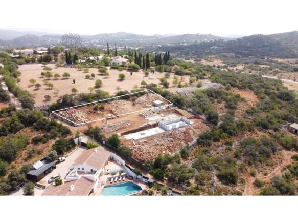 Plot of Land for Construction of 2 Semi-Detached Houses in São Brás de Alportel