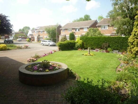 OUTSIDE FRONT GARDEN VIEW