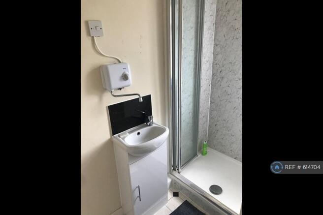 Room 5 En-Suite