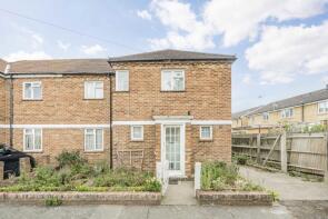 4, Batavia Close, Sunbury-on-thames TW16 5LP