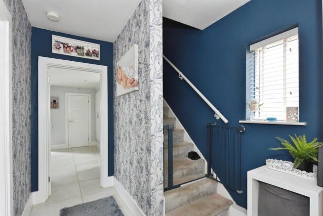 3 bed Semi-Detached for sale Image 7