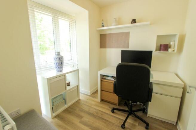 4 bed Terraced to rent Image 6