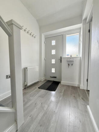 3 bed Semi-Detached for sale Image 5