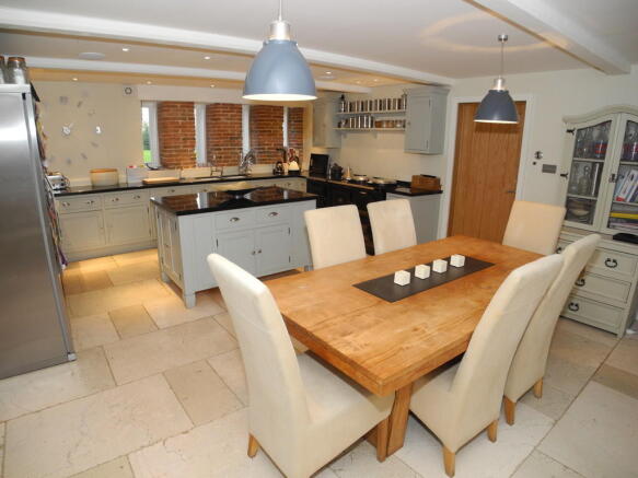Kitchen/Breakfast Room
