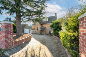 4, Briton Hill Road, South Croydon CR2 0JL