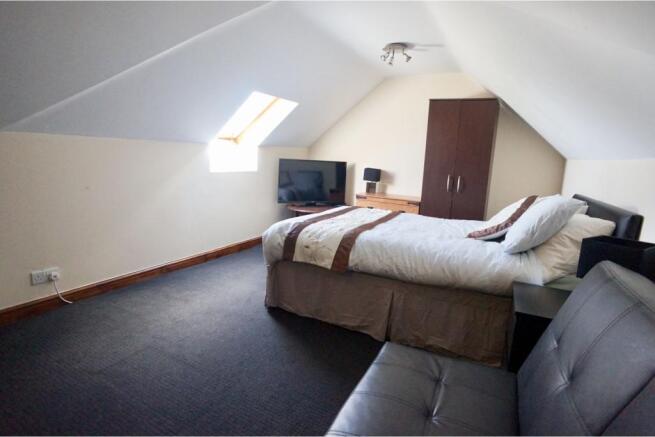 Bedroom Seven