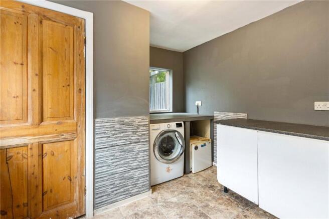 3 bed Semi-Detached for sale Image 11