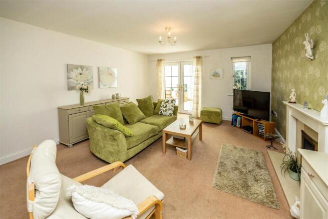 3 bed Detached for sale Image 8