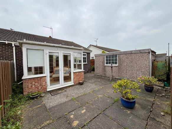 2 bed Semi-Detached Bungalow for sale Image 9