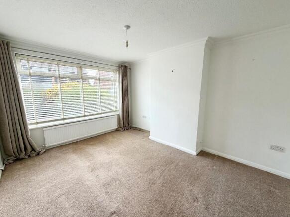 3 bed Semi-Detached for sale Image 4