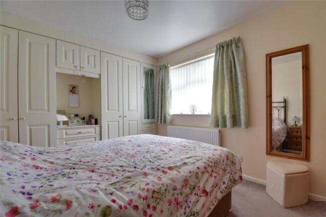 2 bed Bungalow for sale Image 12