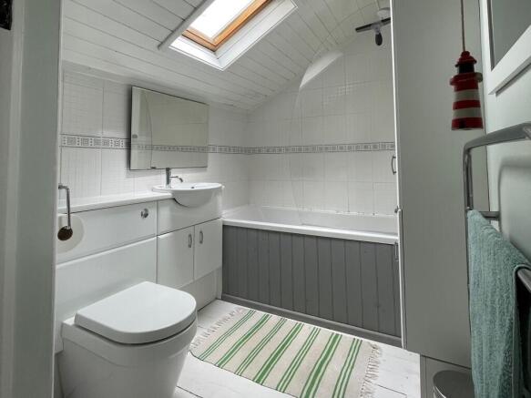 Cottage Bathroom