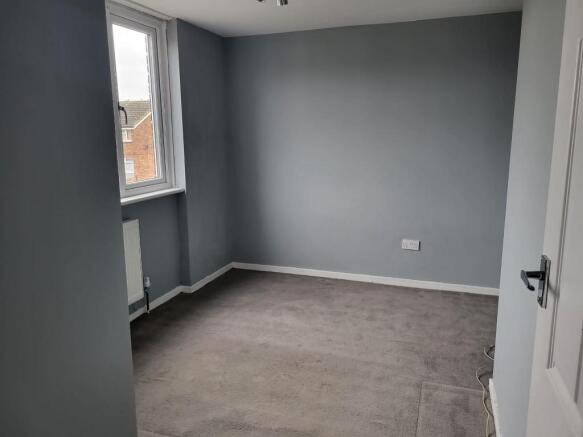 3rd Bedroom (1st)