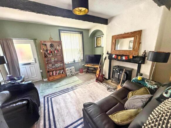 1 bed Cottage for sale Image 2