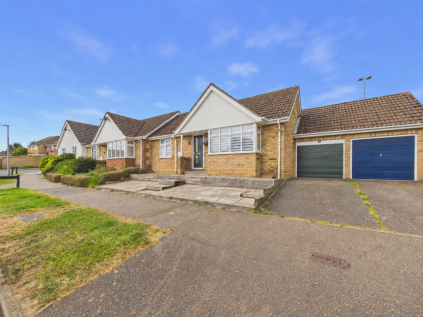 Hawthorn Close, Halstead, CO9
