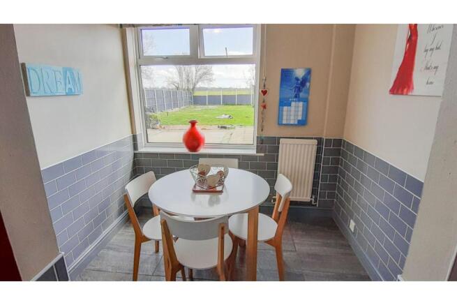 Kitchen/Breakfast